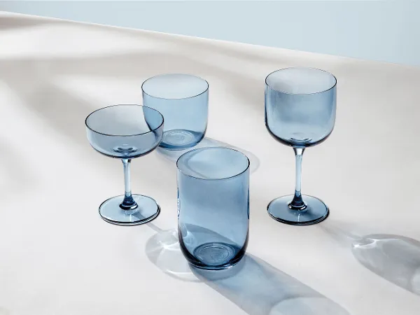 Various glasses from like. in blue on a table Various blue glasses from like. by Villeroy & Boch on a table.
